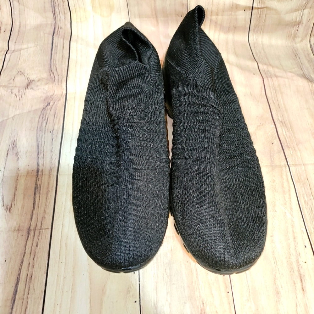Walking shoes